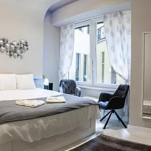 The Royals Downtown Apartament